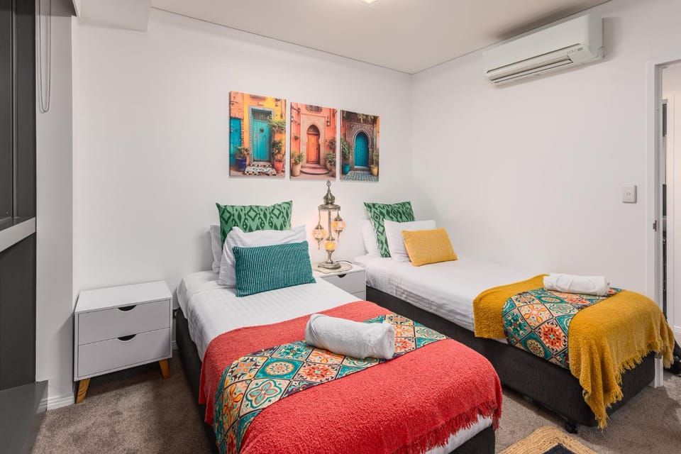 Bed, Decorative detail, Bedroom