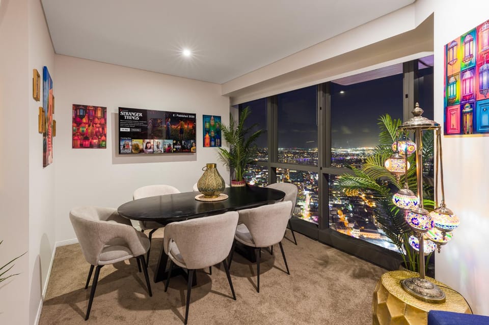 TV and multimedia, Living room, Dining area