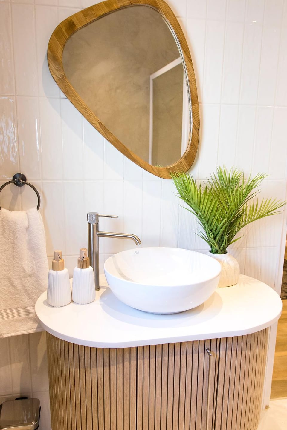Bathroom, towels