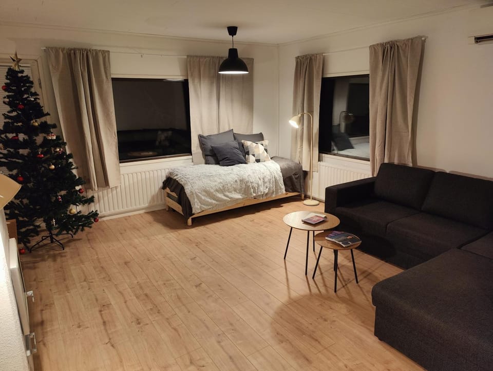 Arctic Aurora Villa with a Lappish Grill Hut - Northern Lights and Private Sledding Hill in the Backyard, in the Hometown of Santa Claus, Rovaniemi Villa in Rovaniemi