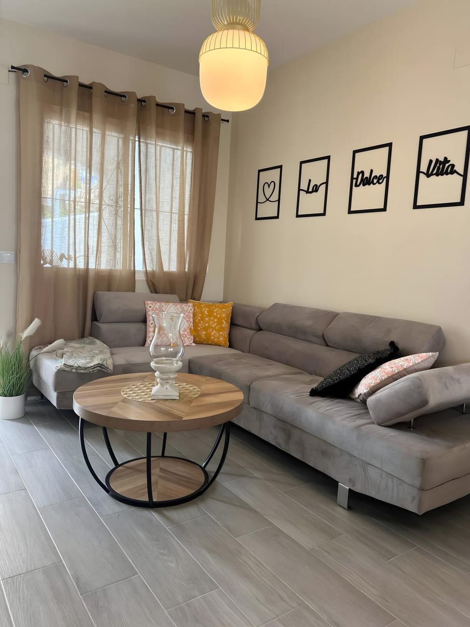 Property building, Living room