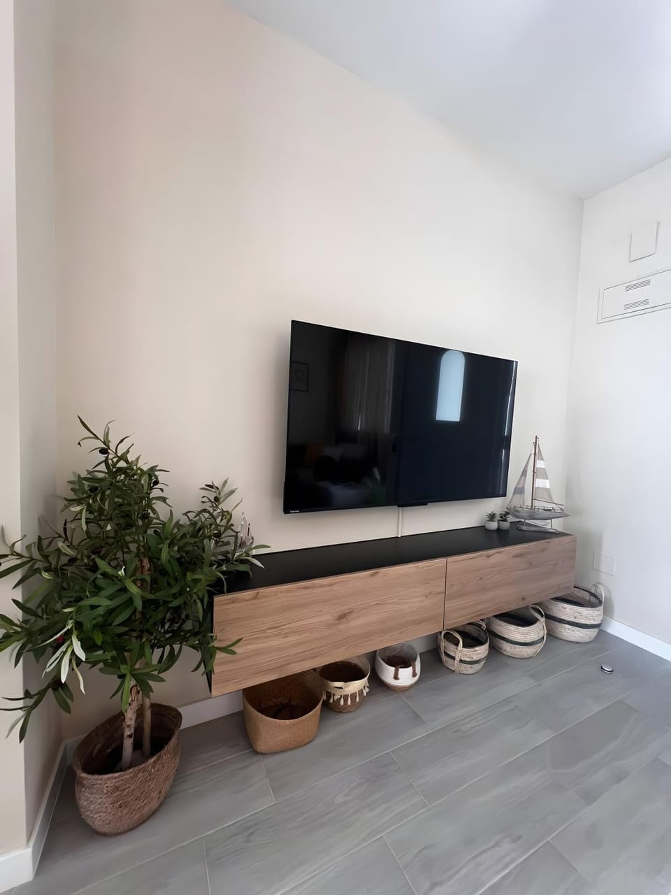 Property building, Living room