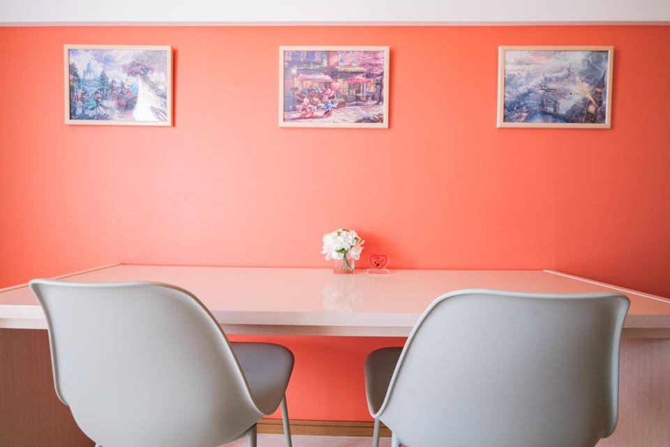 Decorative detail, Dining area