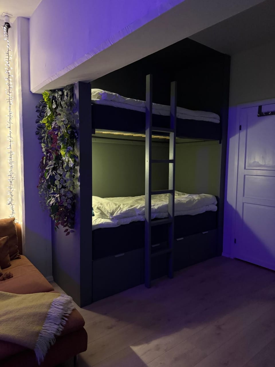 bunk bed