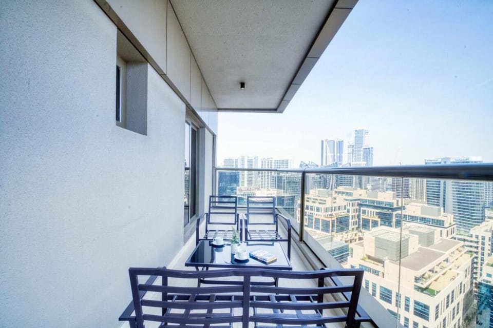 Spacious & Versatile 2BR Elite Downtown Residence Apartment in Dubai