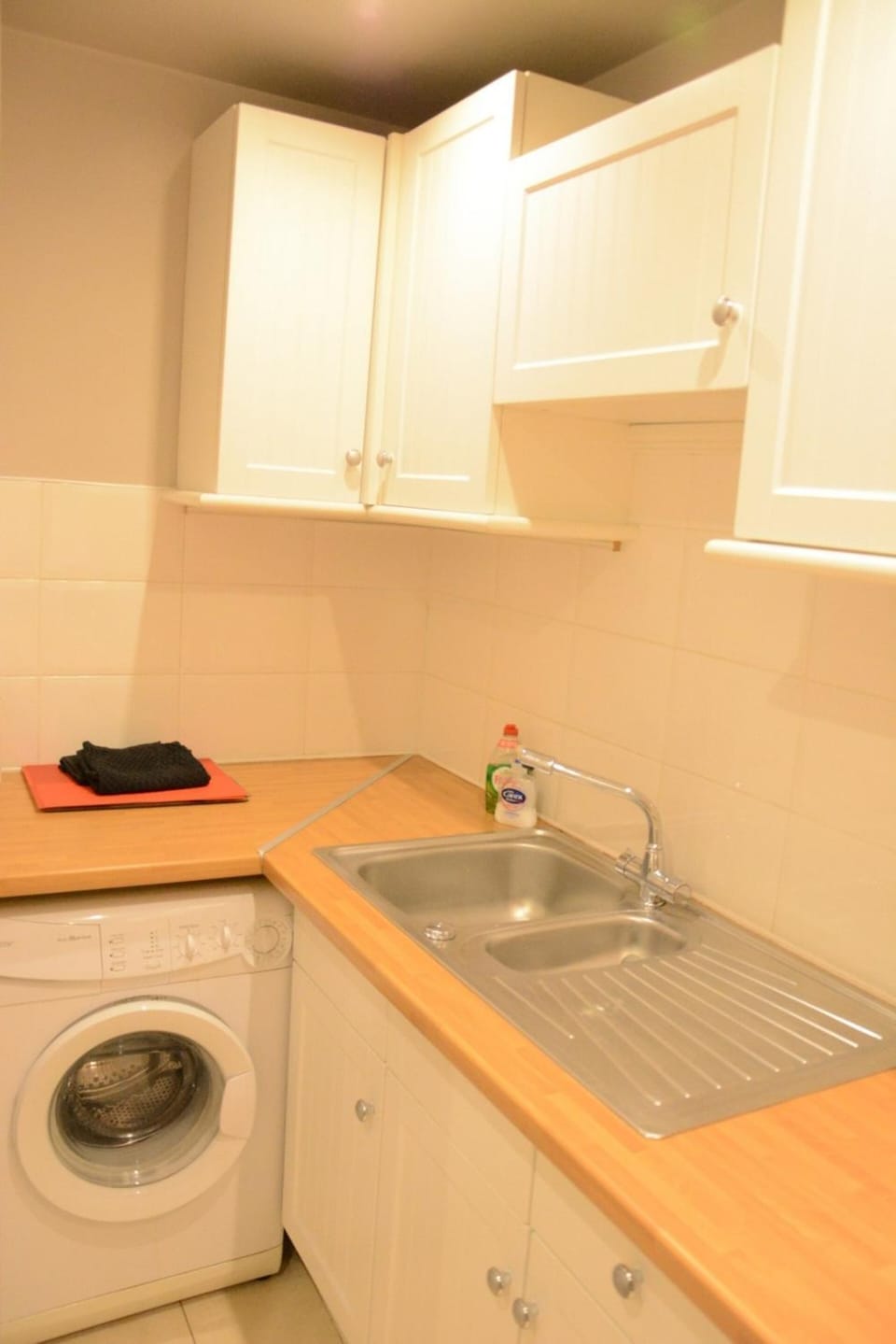 Elm Row Spacious and Central Apartment in Edinburgh