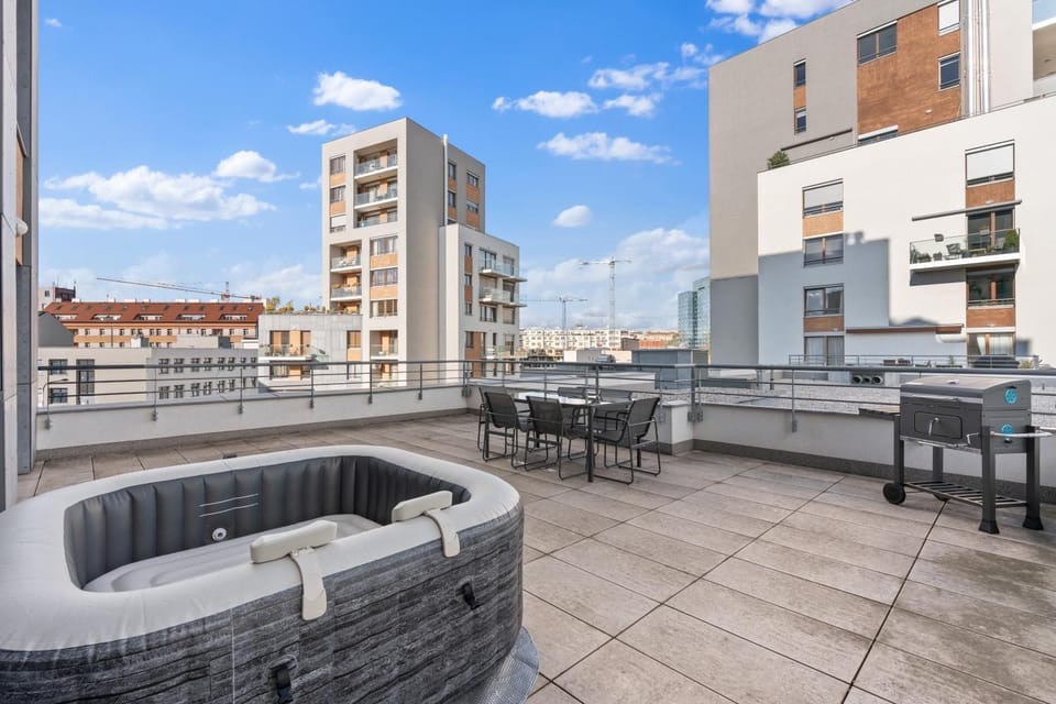 Terrace Royale Apartment in Prague