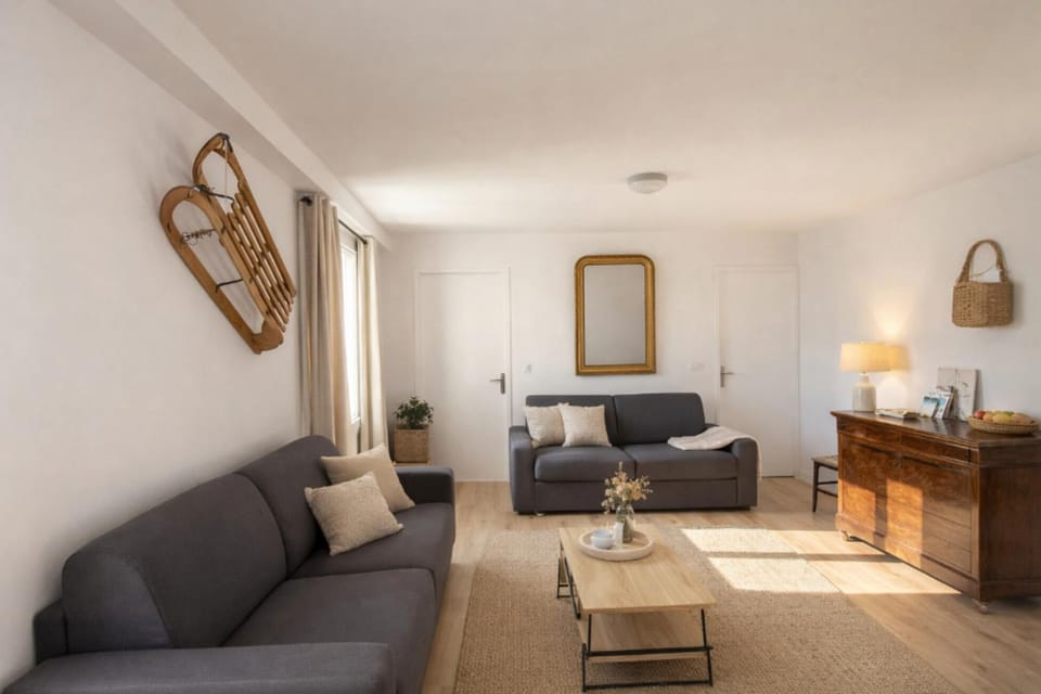 Mountain getaway in Saint-Chaffrey Apartment in Briançon