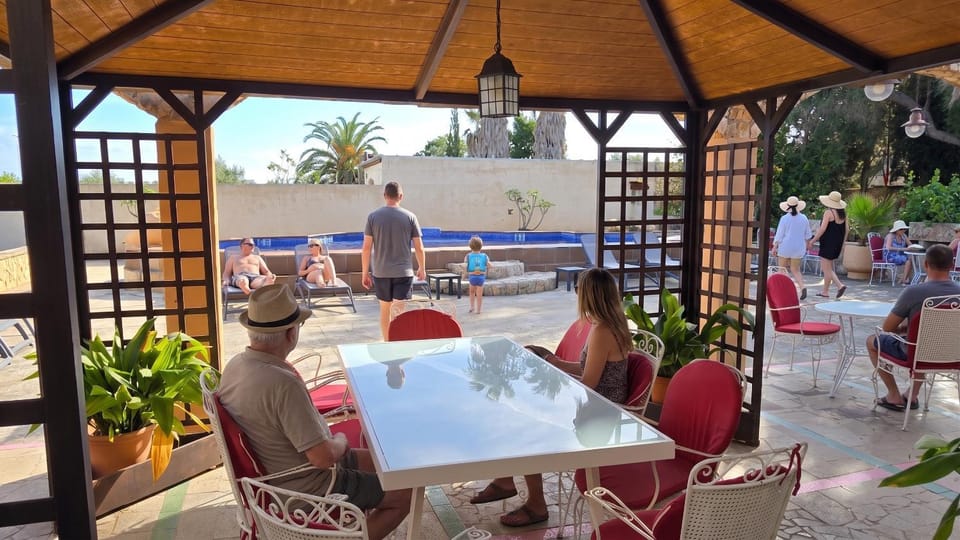 Balcony/Terrace, Swimming pool
