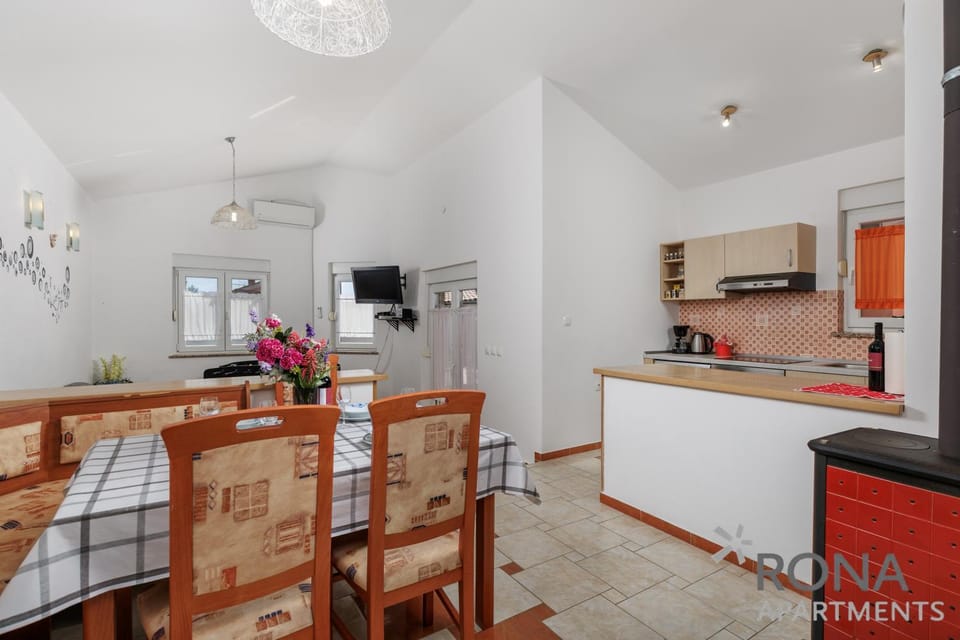 Breakfast, stove, kitchen