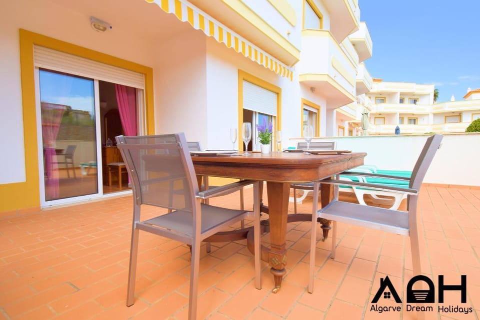 Day, Balcony/Terrace, Dining area, sunbed