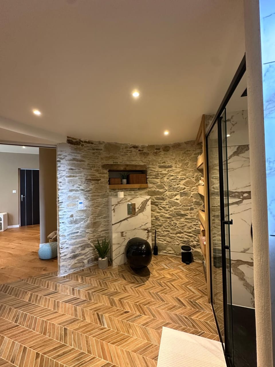 La Tour de La Valette,Chambre double avec salle de bain Vacation rental in Brittany