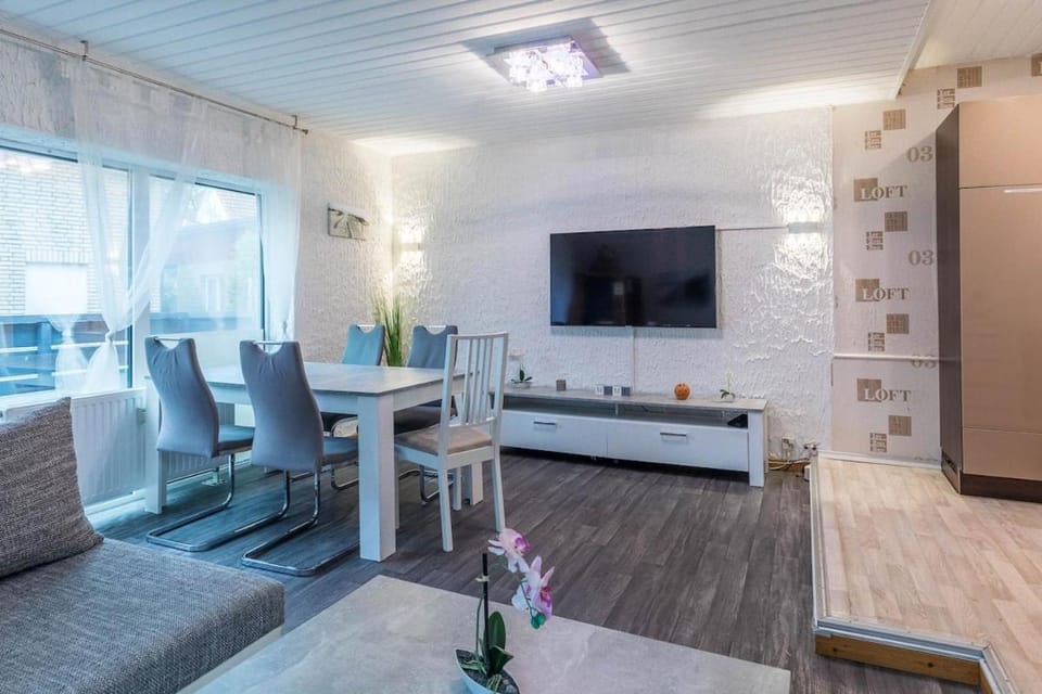 Living room, Seating area, Dining area