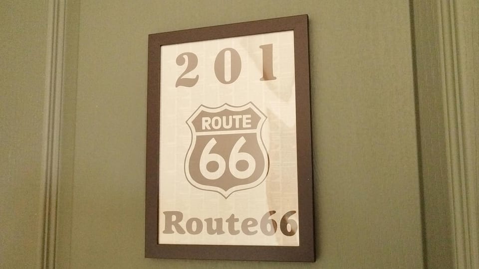 Property logo or sign, Photo of the whole room, Decorative detail, Logo/Certificate/Sign