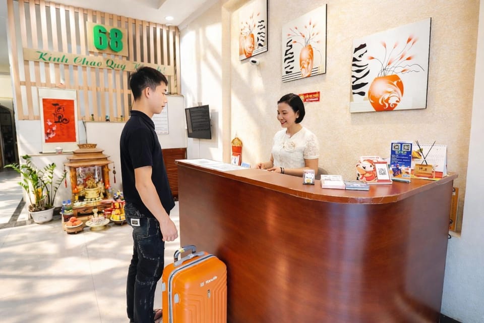 Lobby or reception, group of guests