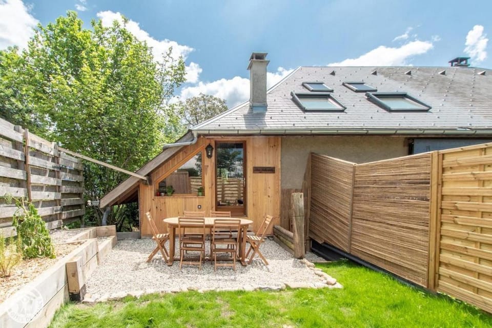 Gite dans corps de ferme entre Annecy et Geneve House in Haute-Savoie