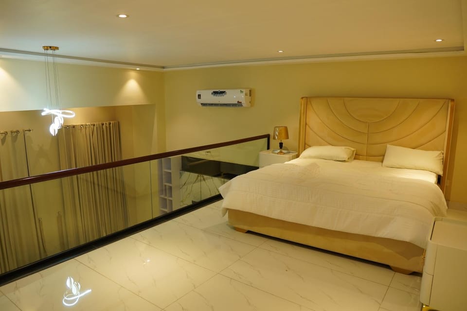 Bed, Photo of the whole room