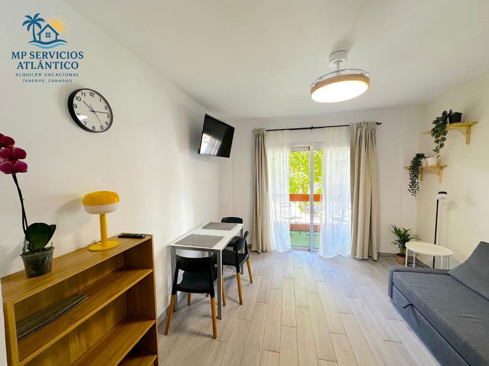 TV and multimedia, Living room, Dining area