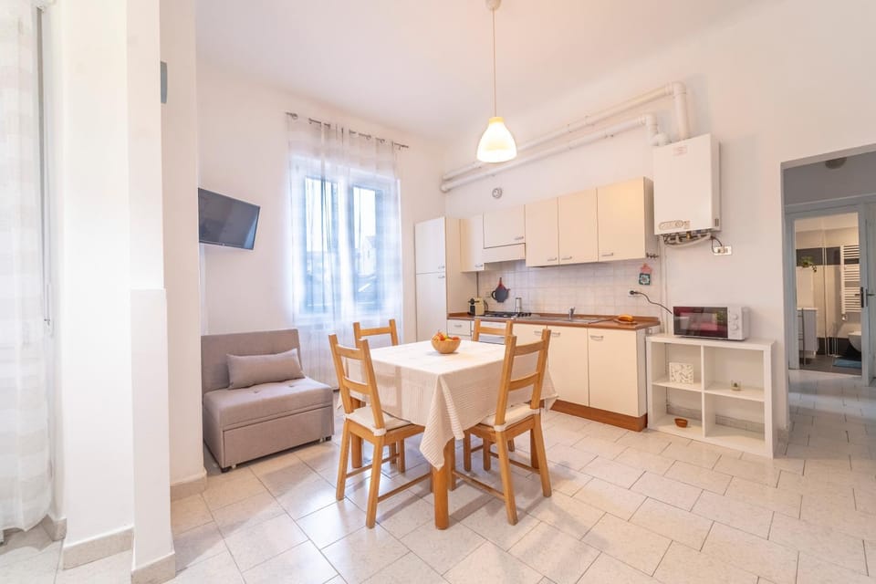 TV and multimedia, Kitchen or kitchenette