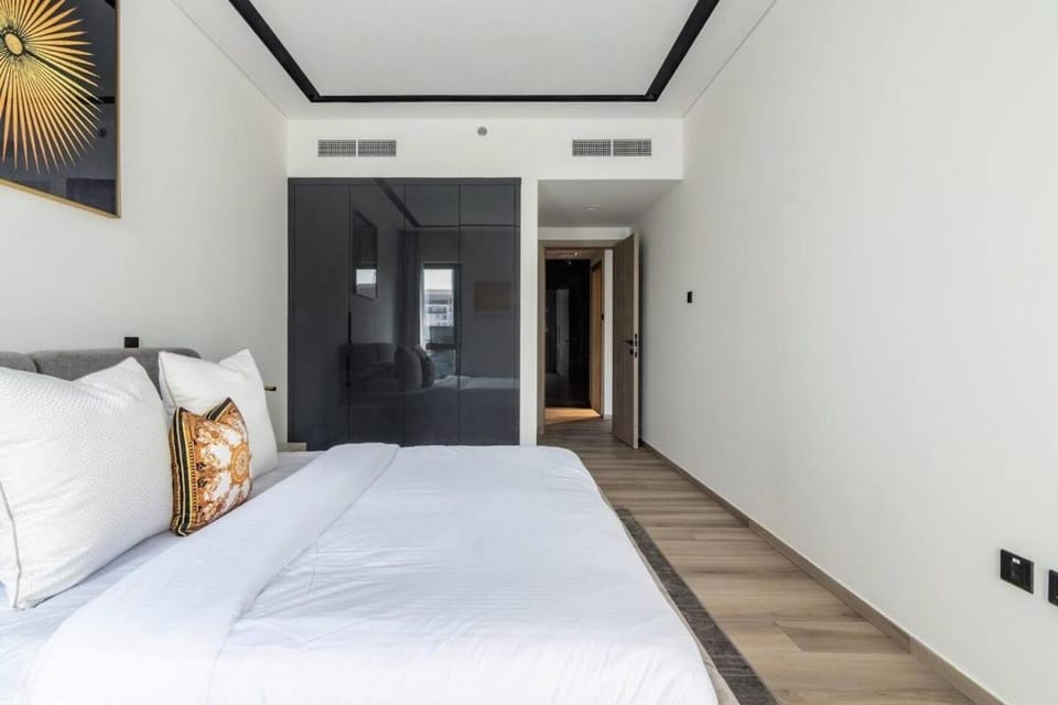 1bedroom unit at Nicholas Apartment in Dubai