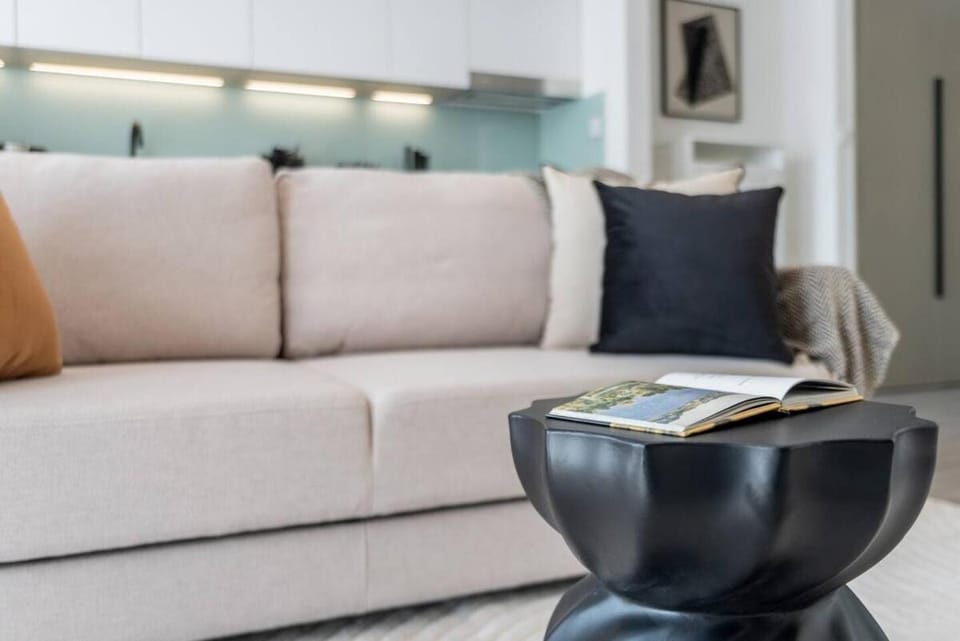 Luxury 1BR unit in Noor 6 Apartment in Dubai