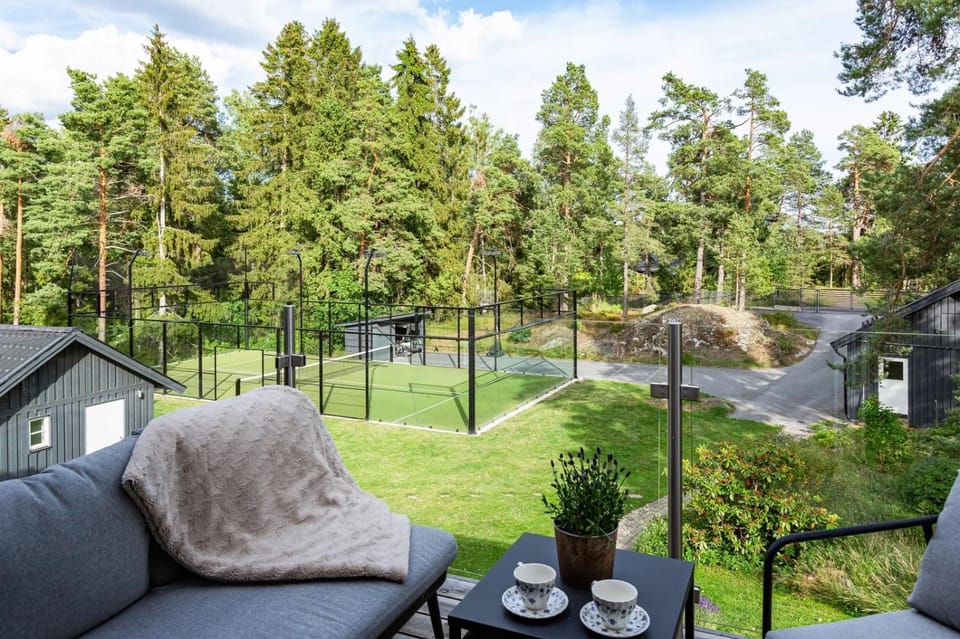 Day, Seating area, Garden view