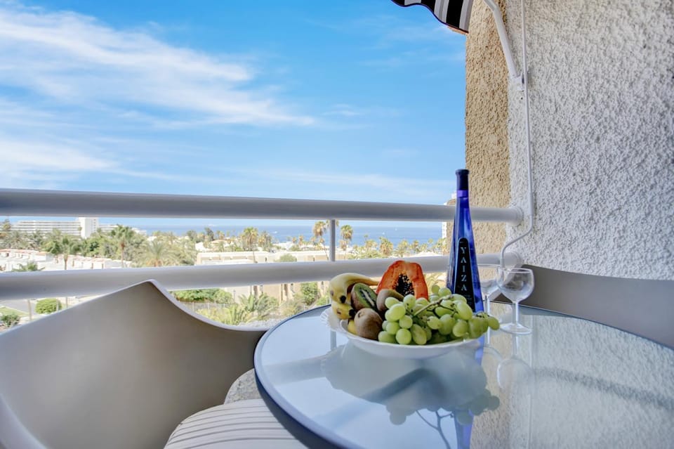 Nice Estudio Jaf Borinquen Sea Views Las Americas Apartment in Costa Adeje
