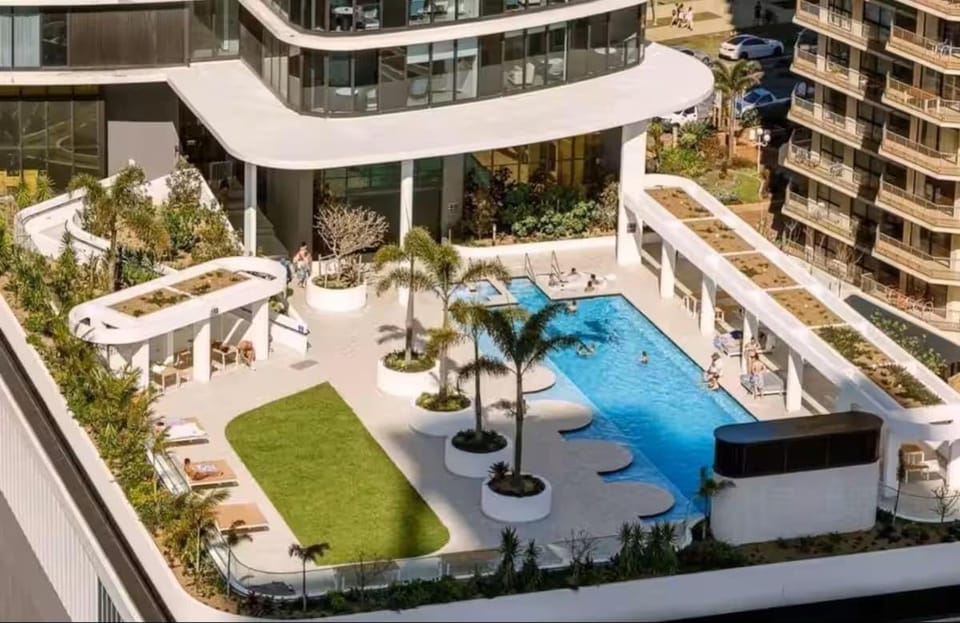 Garden, Swimming pool
