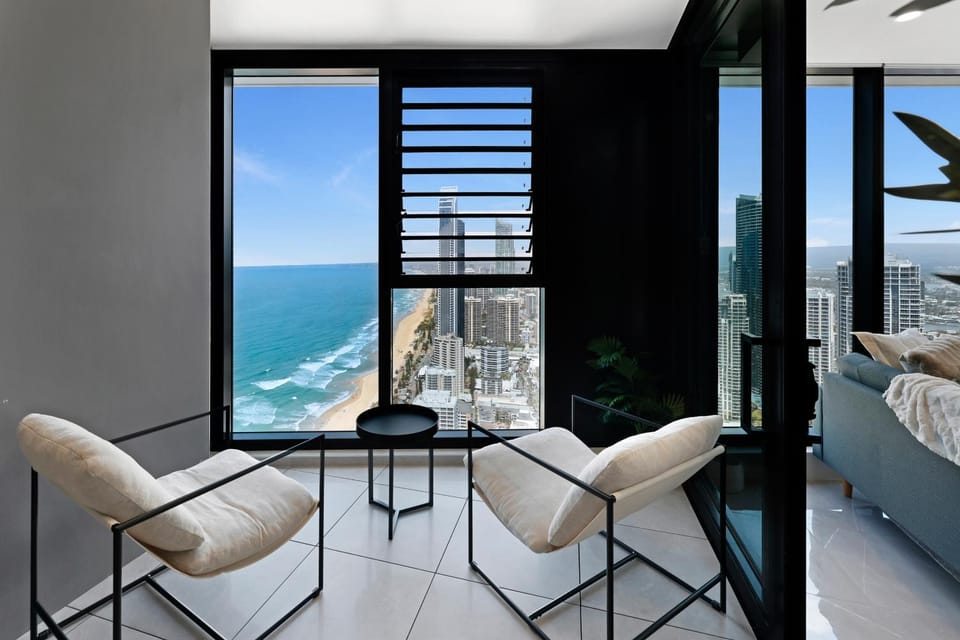 View (from property/room), City view, Sea view