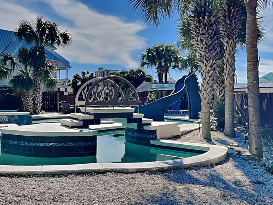 Lazy River Retreat House in Lower Grand Lagoon
