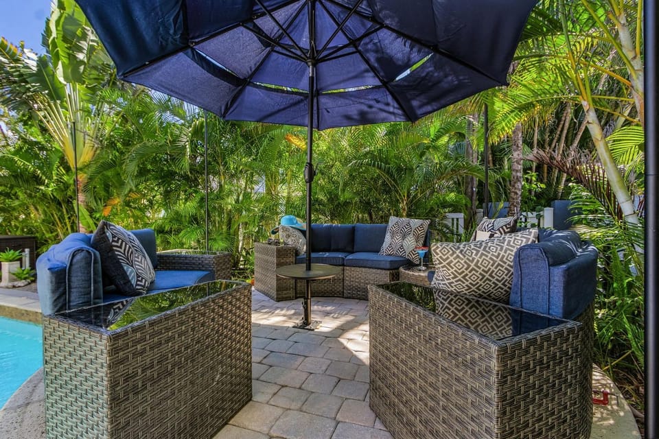 Historic Charm & Walkable Waterfront, with Heated Pool - Ponce Pointe - Roelens House in Punta Gorda