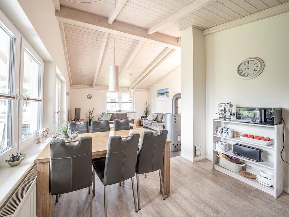 Leuchtturm 16 - Schwedenhaus mit Sauna und Kamin House in Dagebüll