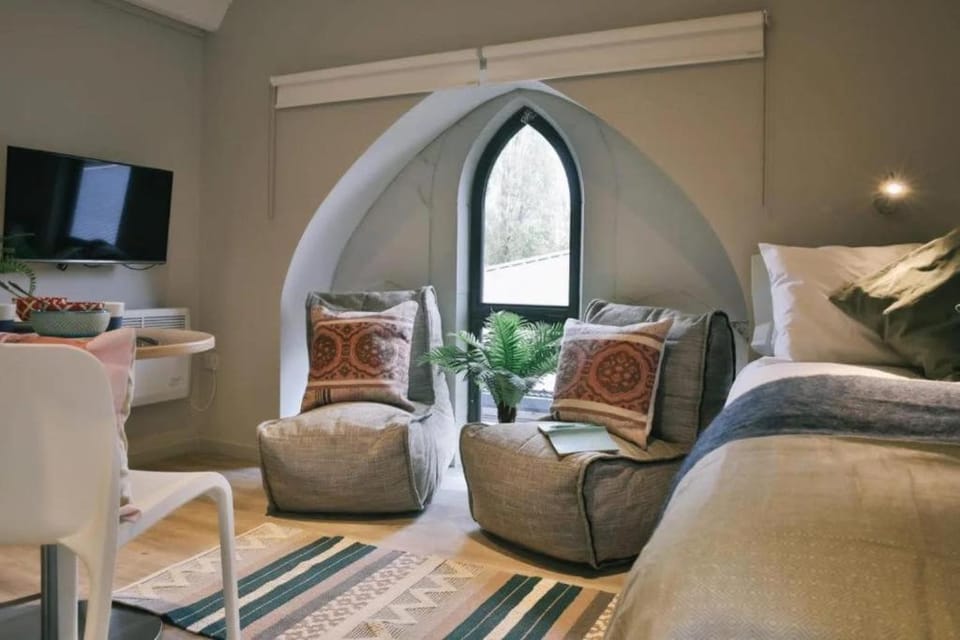 For Students Only - The Chapel in Manchester Apartment in Manchester
