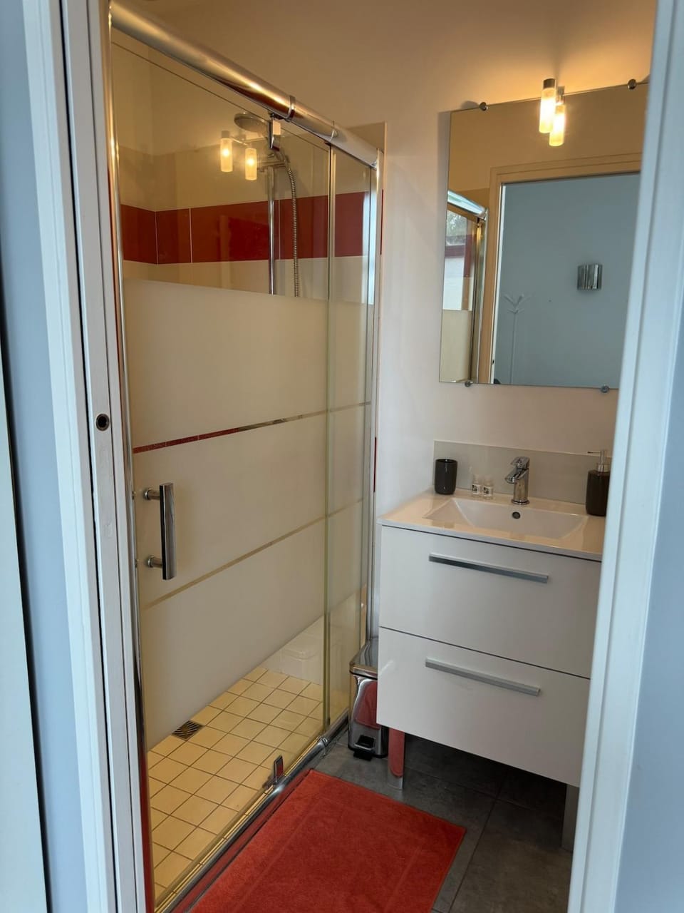 Joli studio de 30 m2 Apartment in Laval