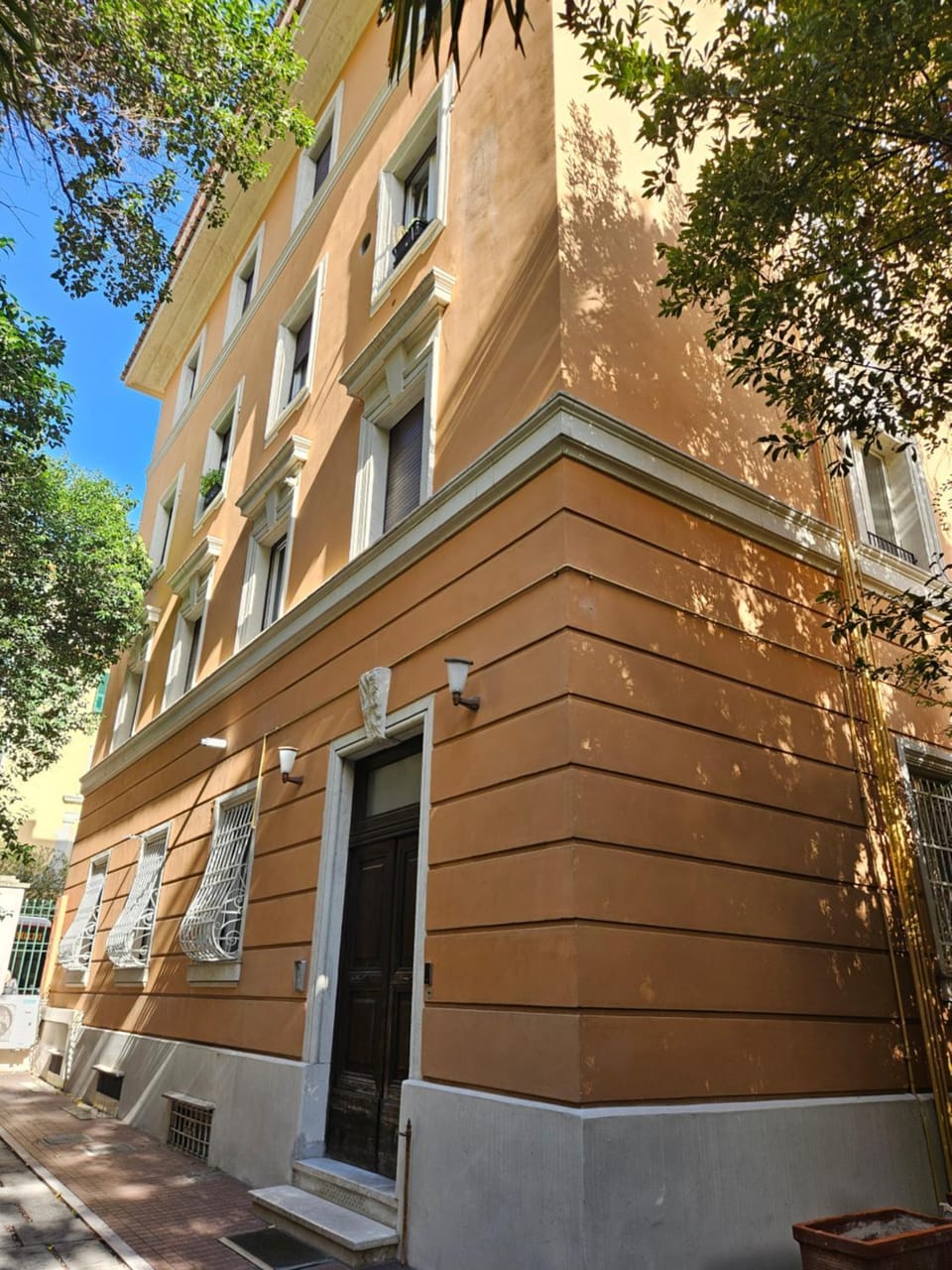 Palazzetto Nemi Guesthouse Bed and Breakfast in Rome