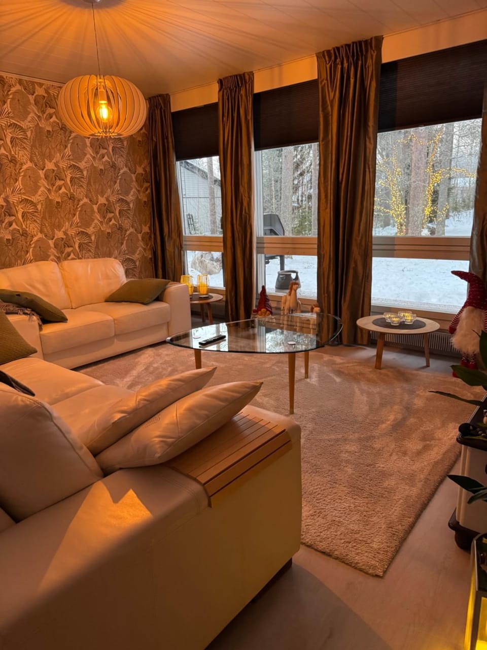 Living room, Photo of the whole room, Seating area, Bedroom