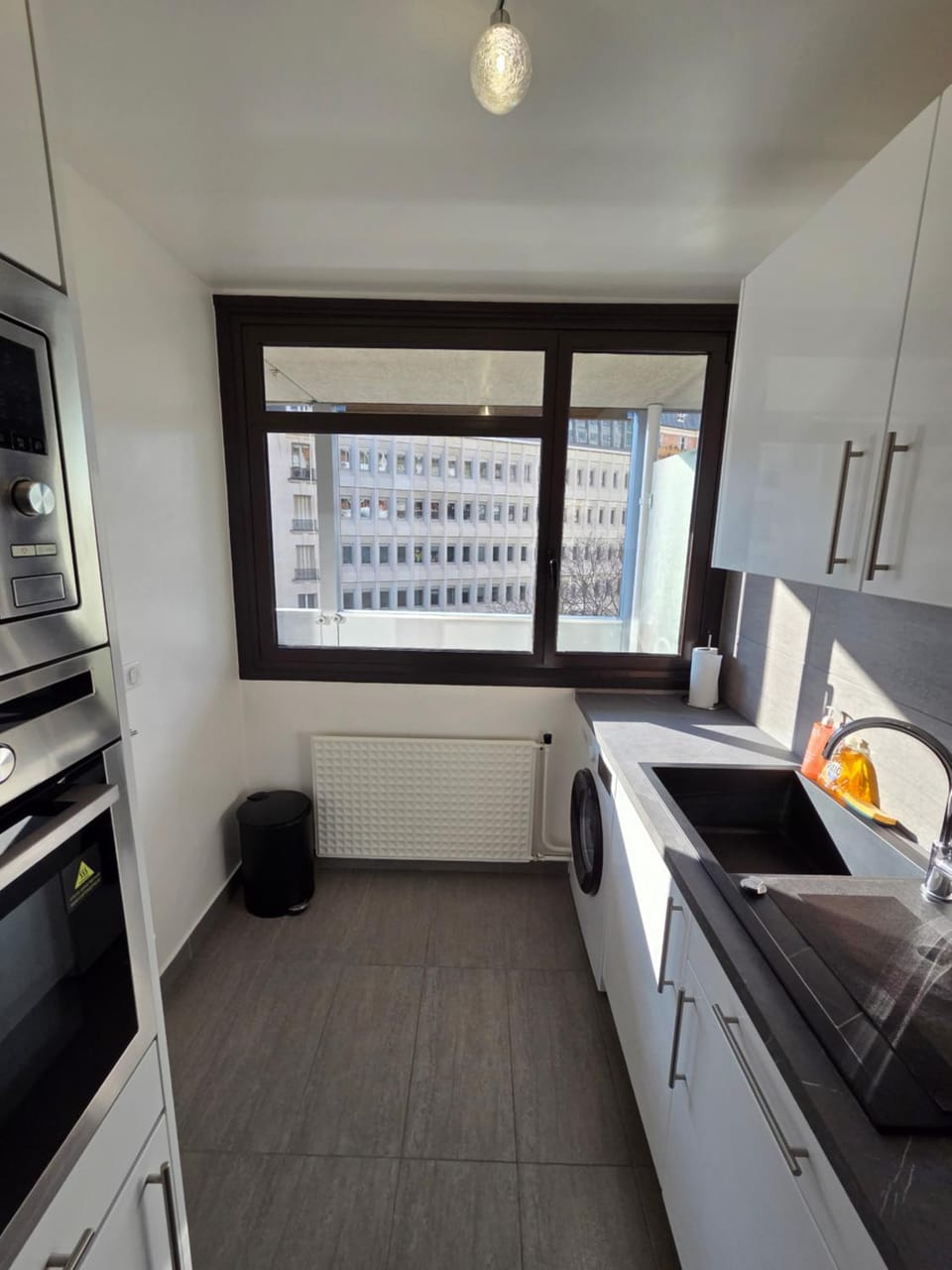 Kitchen or kitchenette, oven, stove