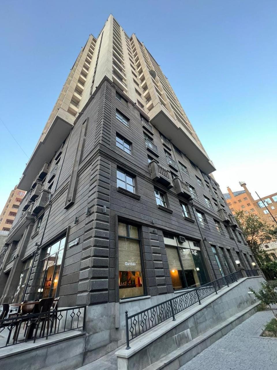 ''The View Apartment ''- CITY CENTER Chic 1 Bedroom, Stunning Balcony View Apartment in Yerevan