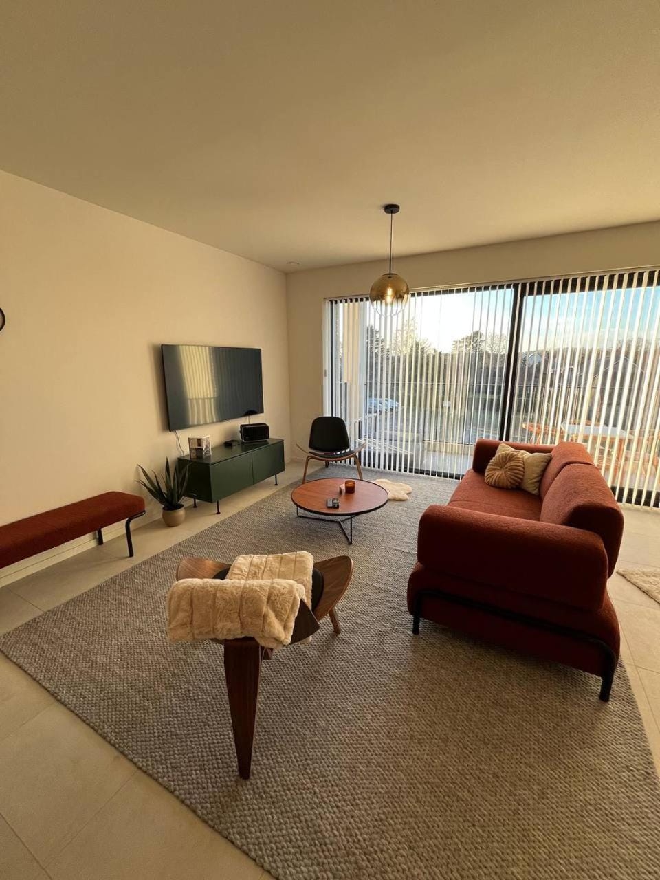 Communal lounge/ TV room, TV and multimedia, Living room, Seating area, Evening entertainment