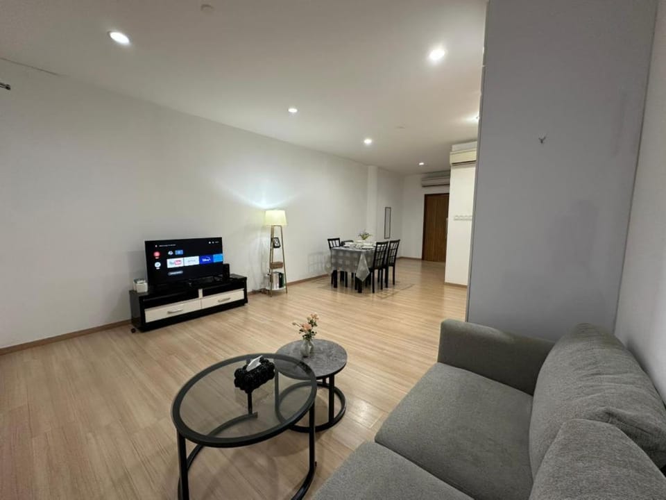 Wonderful Seaview Studio 4Pax 118 Island Plaza Apartment in Tanjung Bungah