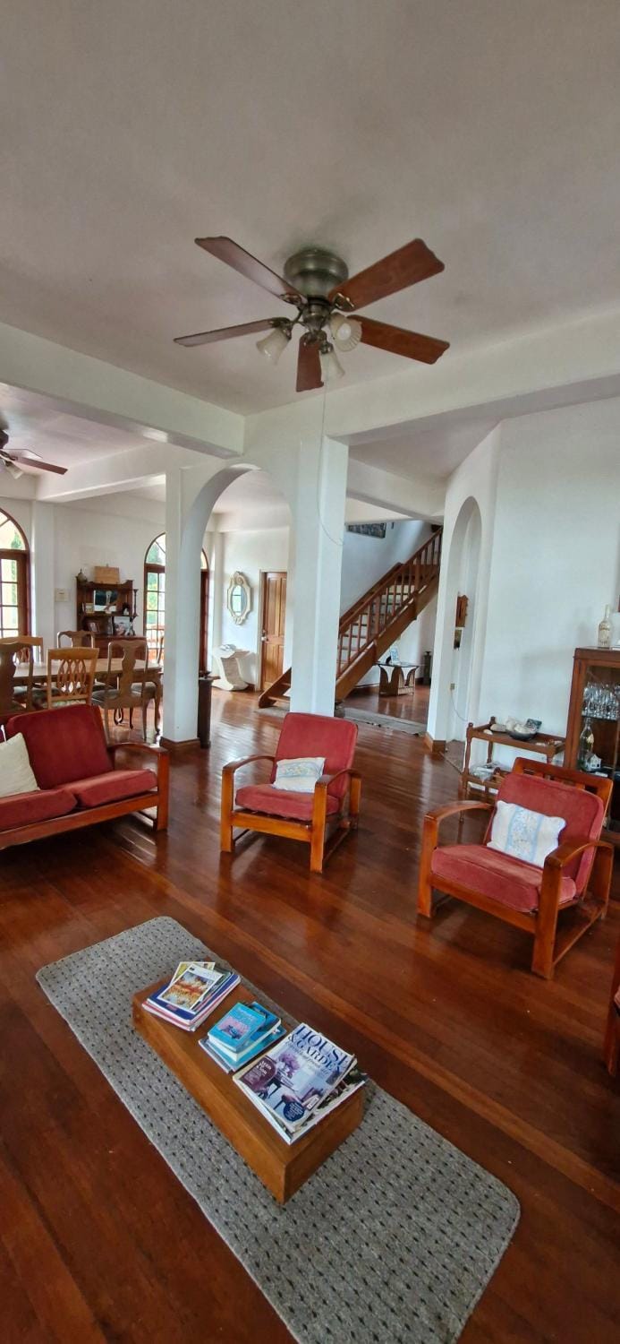 Communal lounge/ TV room