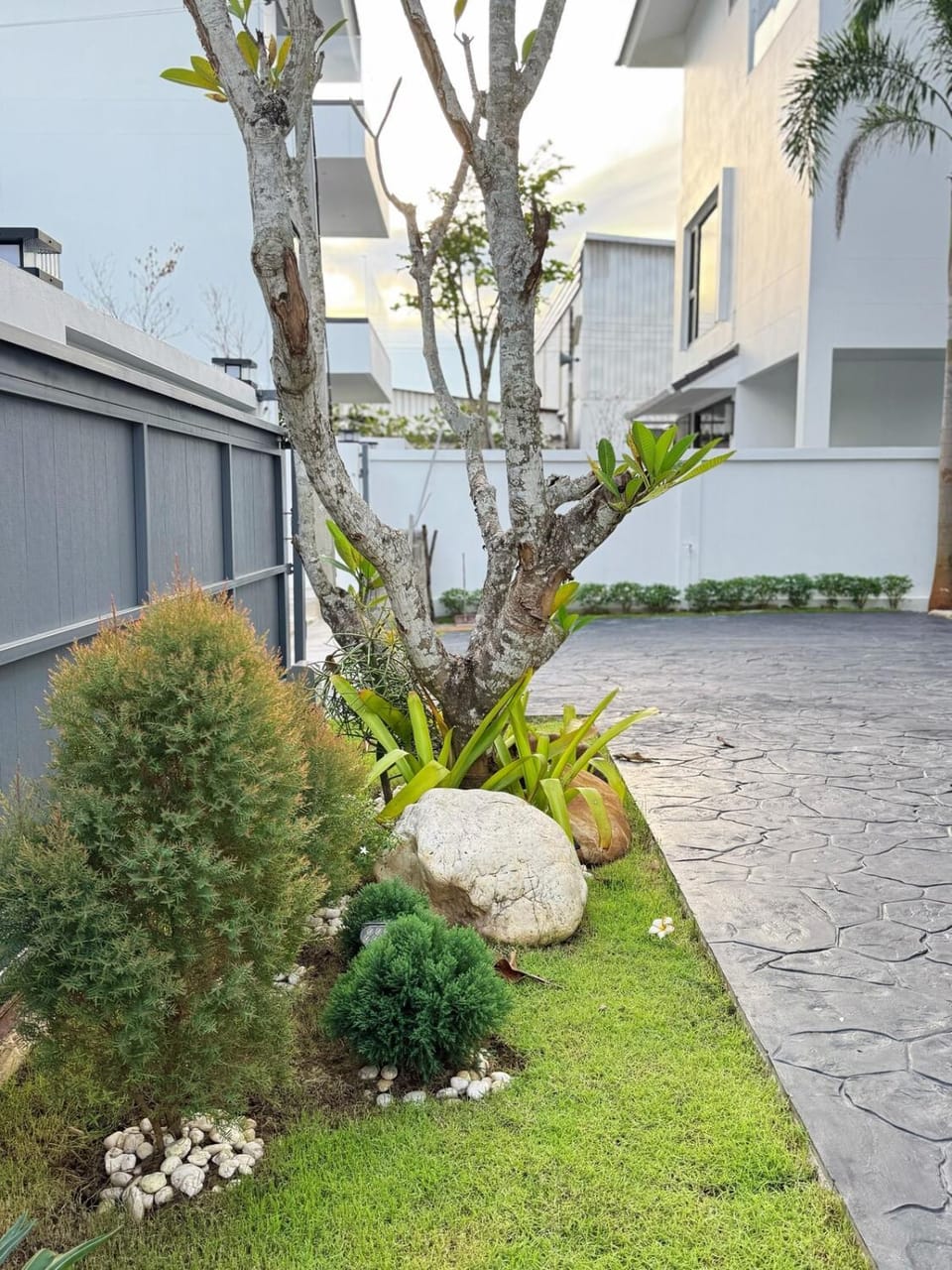 Property building, Garden