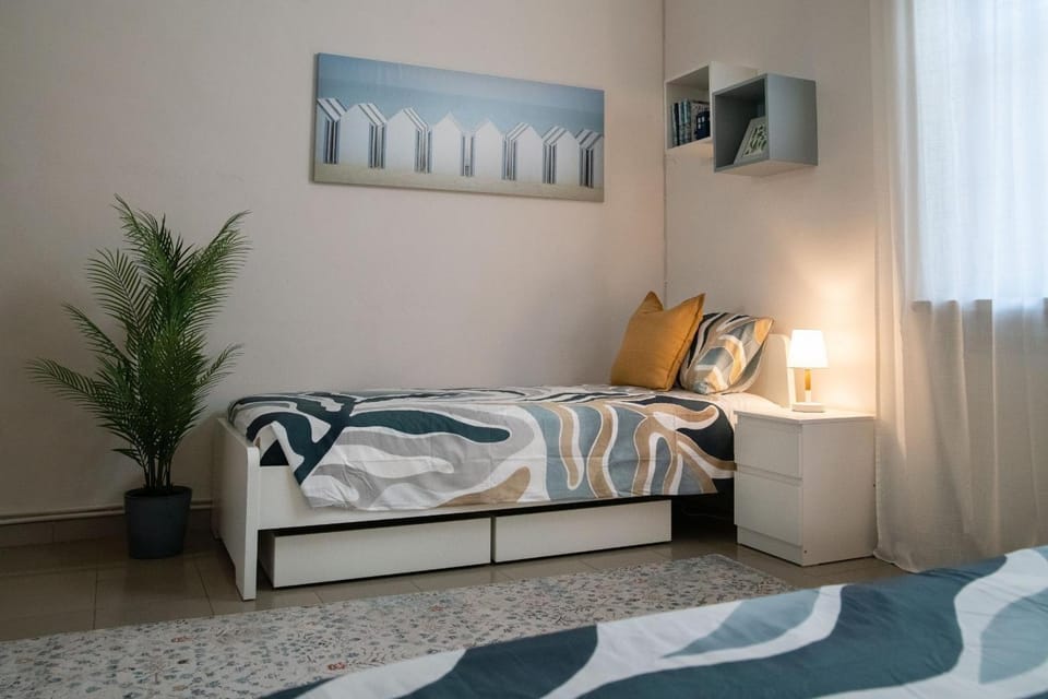 Living room, Bedroom