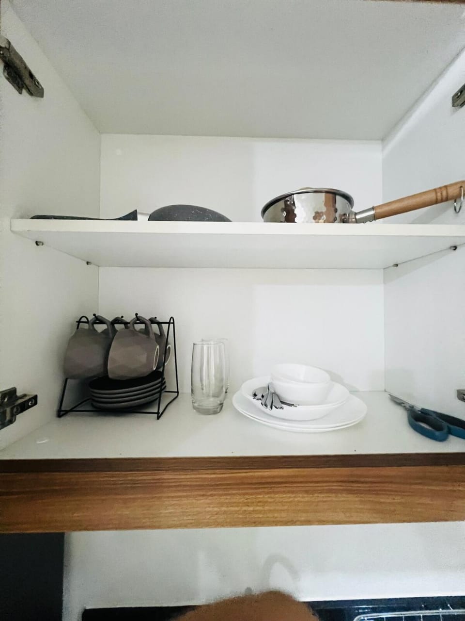 MOA GRAND STAY Suite 02 Newly Turn-over Only Apartment in Pasay