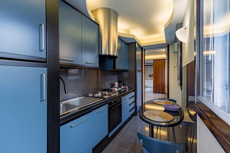 Kitchen or kitchenette, oven
