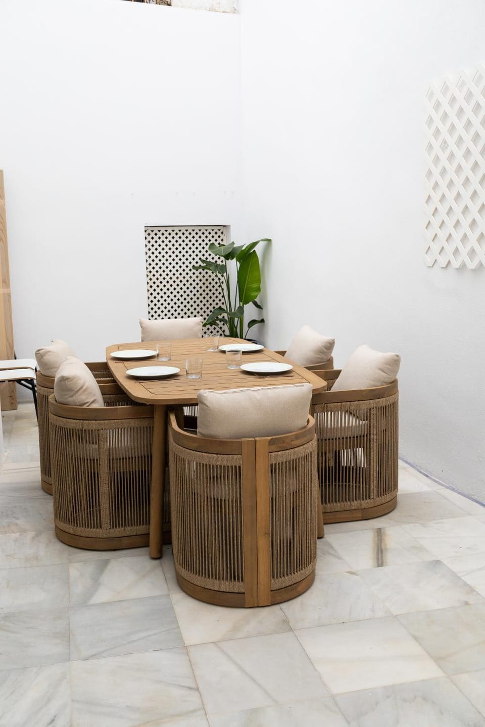 Patio, Dining area