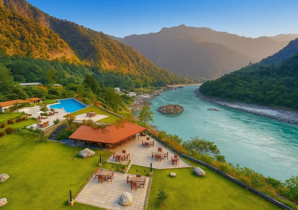 Natural landscape, View (from property/room), Beach, Lake view, Mountain view, River view