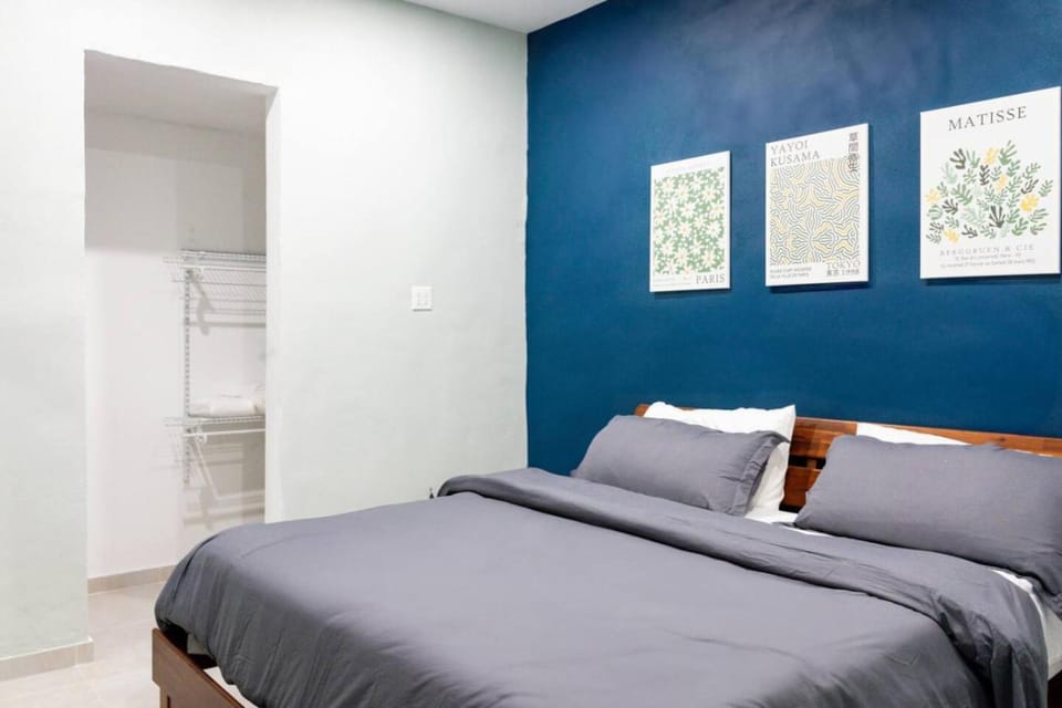 Cozy 2 Bed Room in Art District Apartment in San Juan