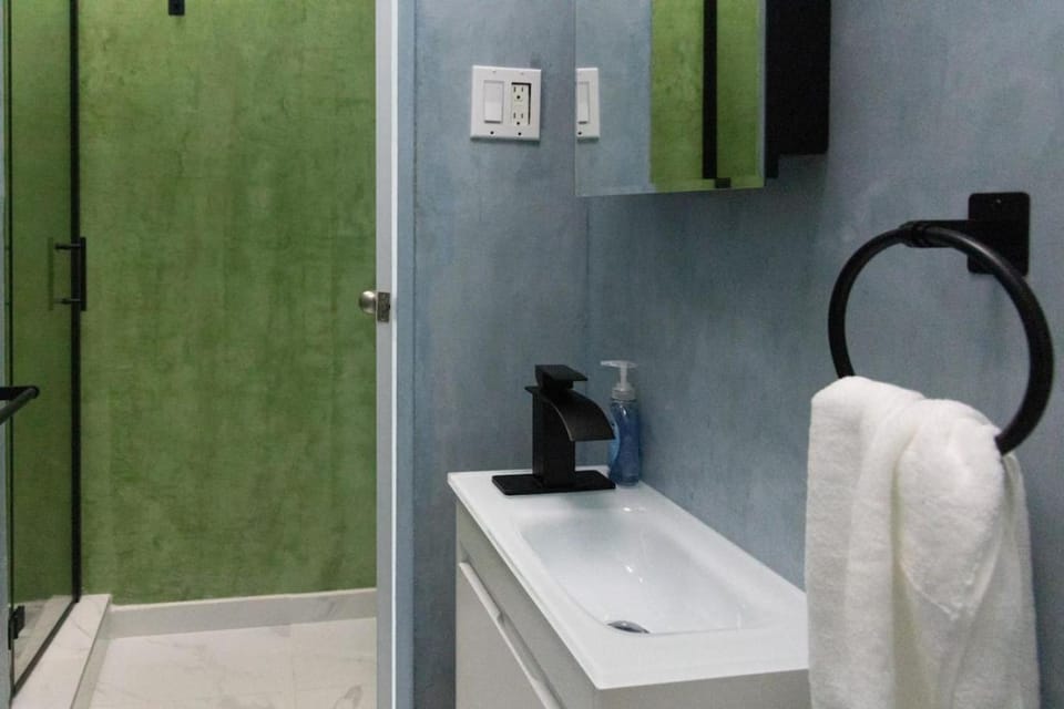 Modern Studio Suite in Art District Apartment in San Juan