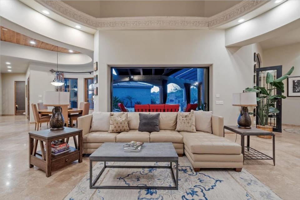 View (from property/room), Living room, Seating area